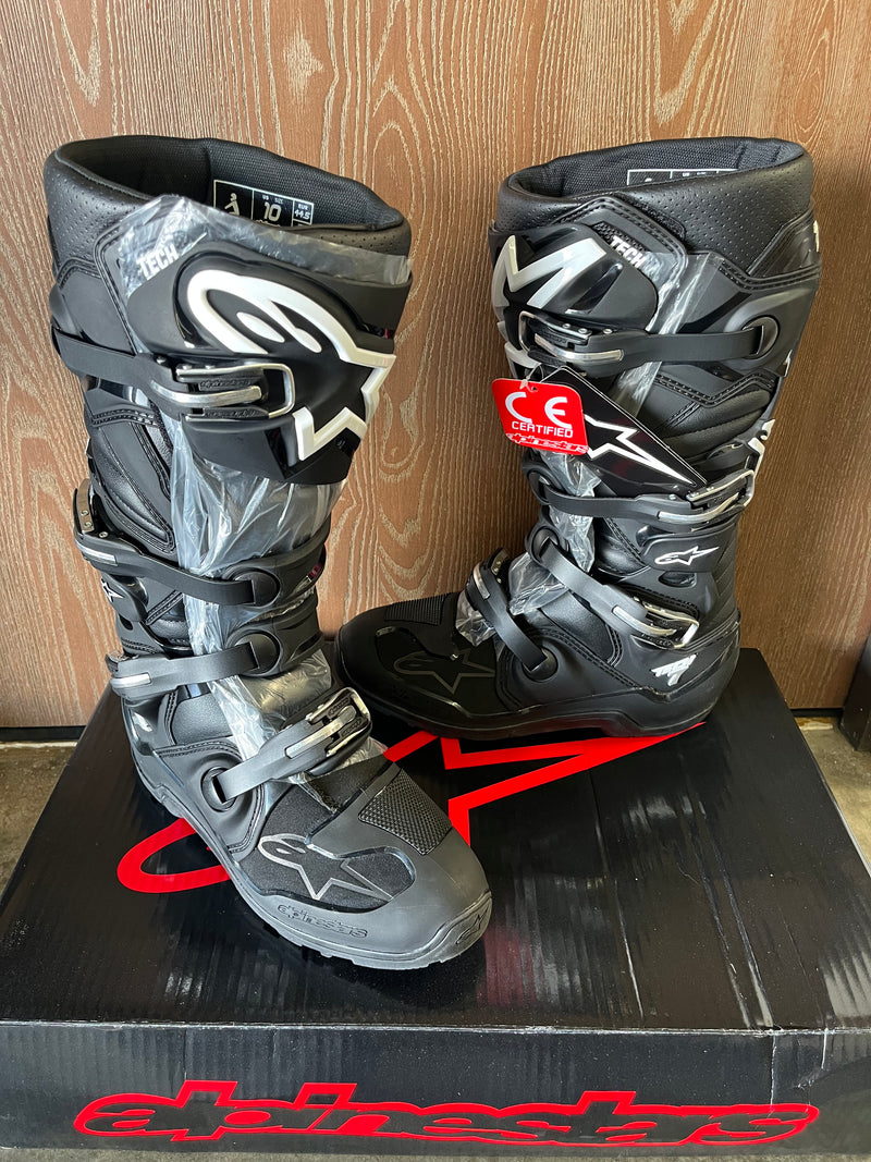 Alpinestars Tech 7 Enduro Boots - Black CLOSEOUT