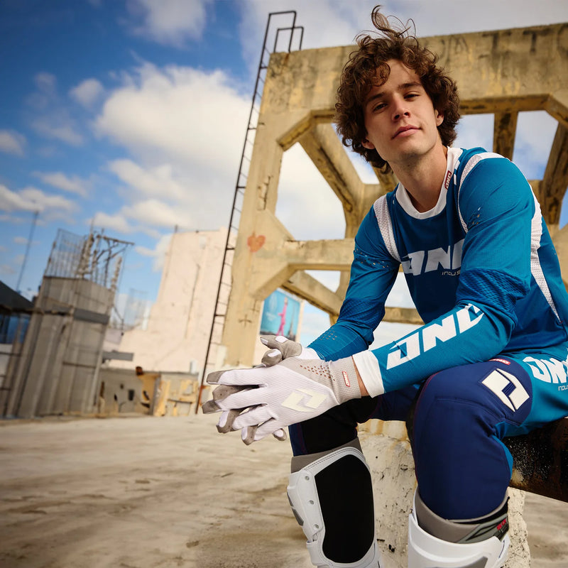 One Industries V-197 Gloves